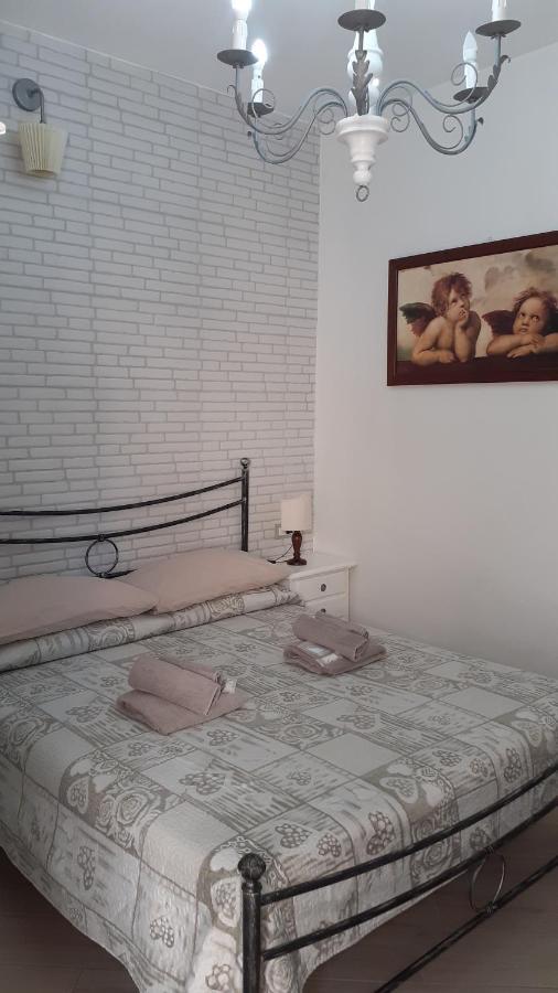 Ferienwohnung La Tana Nel Vicolo Santa Marinella Exterior foto