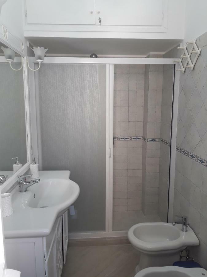 Ferienwohnung La Tana Nel Vicolo Santa Marinella Exterior foto